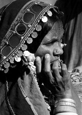 Peter Sanders - 7a Gypsy Andhra Pradesh Puttaparthi S.India 1 copy